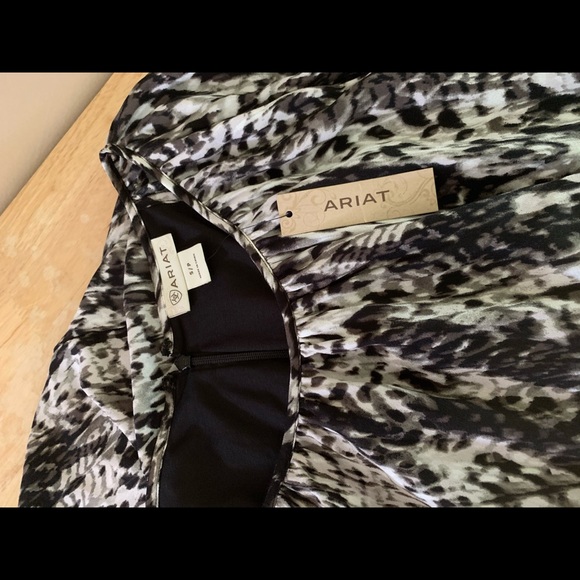 Ariat dress - Picture 10 of 11
